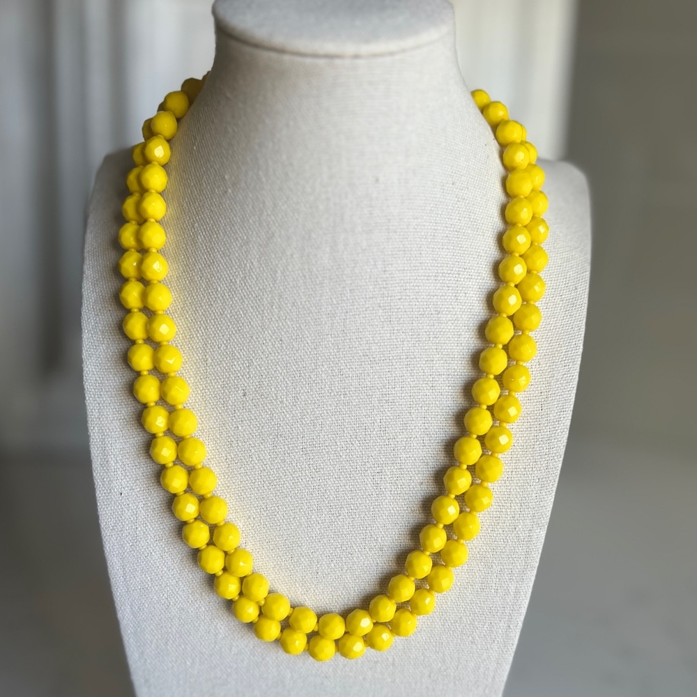 Vintage yellow faceted glass beaded necklace, double stranded